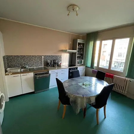 Spacieux Centre-ville Apartment